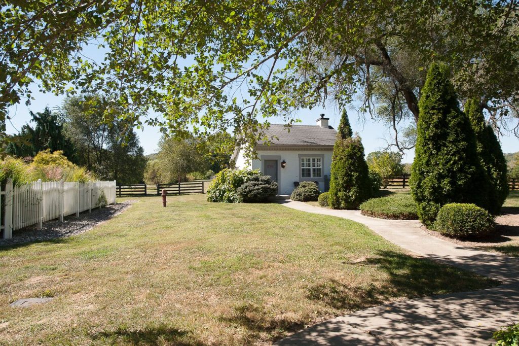 Summer Cottage Richwood on the River